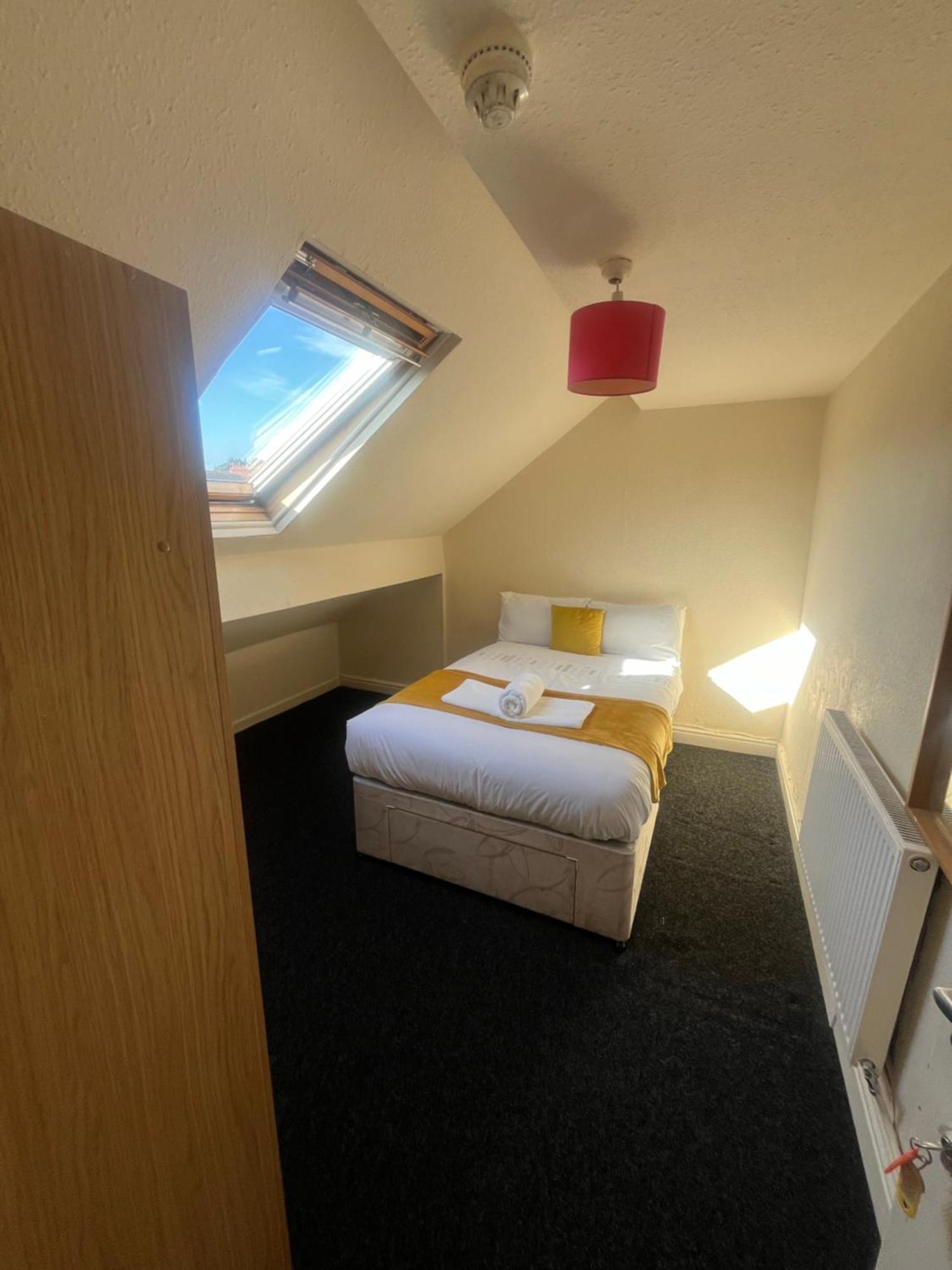 Simple Inn Wakefield Zewnętrze zdjęcie