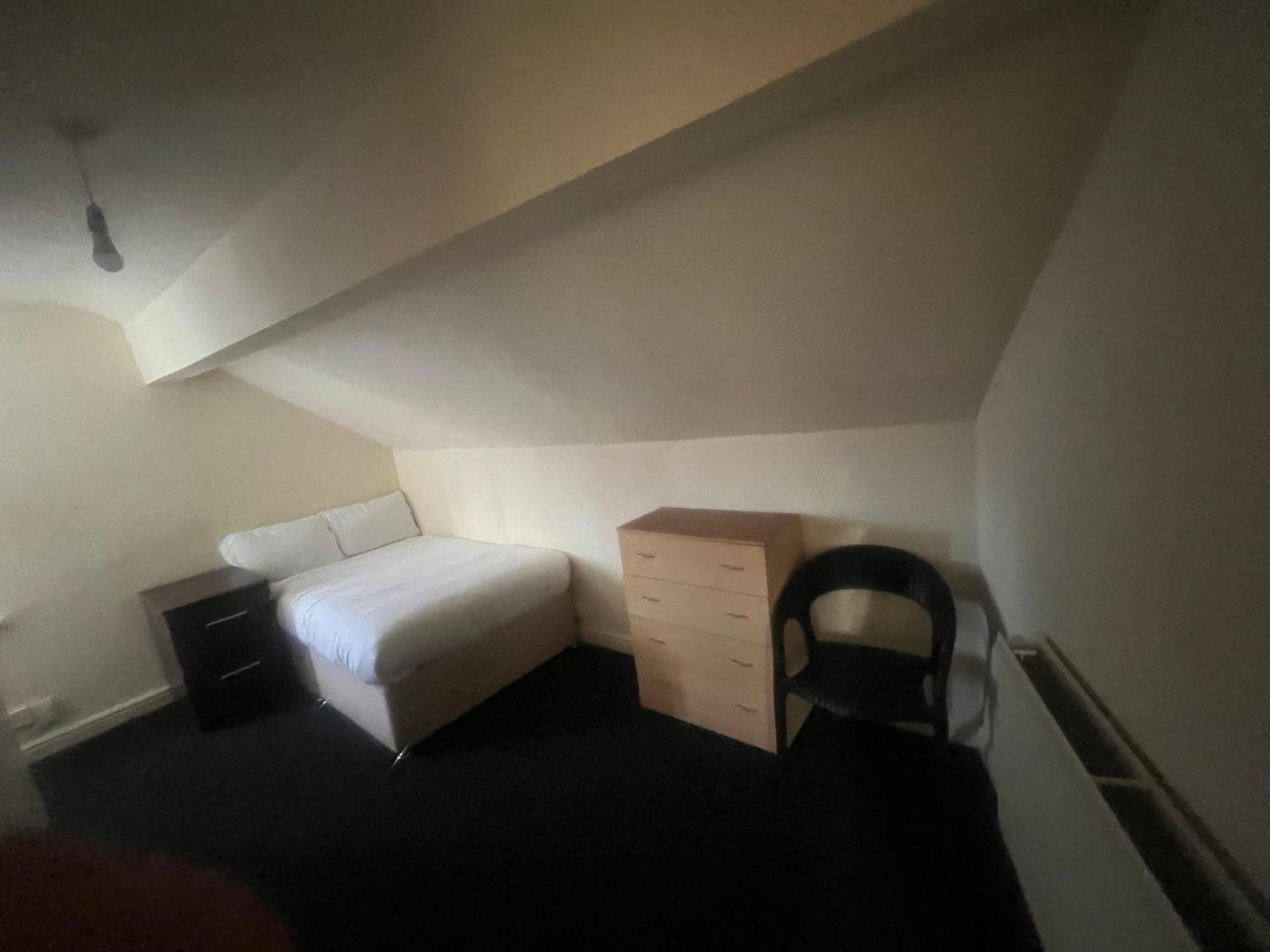 Simple Inn Wakefield Zewnętrze zdjęcie